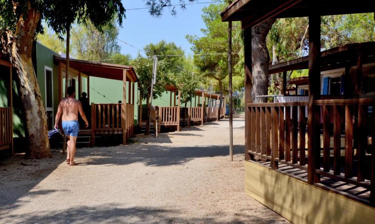 lamasseria it offerte-luglio-camping-4-stelle-salento-puglia-con-piscina-e-spiaggia-attrezzata 014